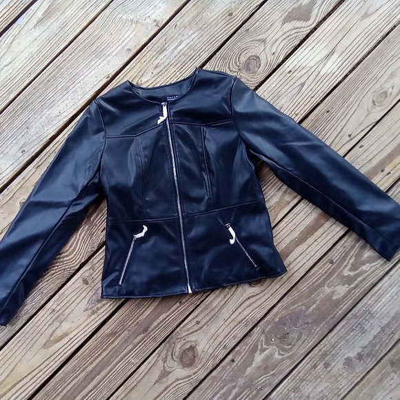 Tahari Jackets & Blazers - NWT Tahari Black Faux Leather Jacket Blazer $88 Nordstrom Size 8 New & Beautiful